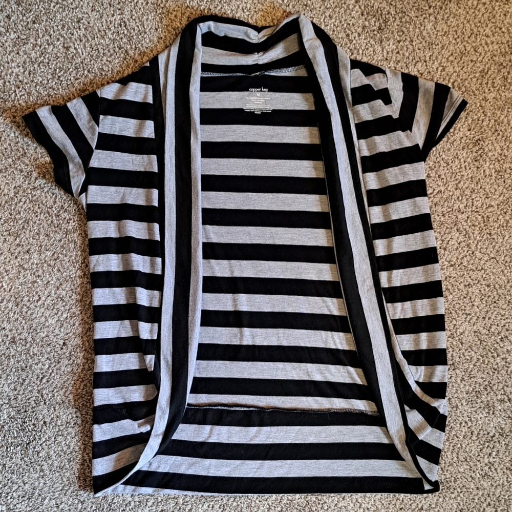 Copper Key Black Gray Stripe Short Sleeve Shrug Cardigan Jacket Women's Medium